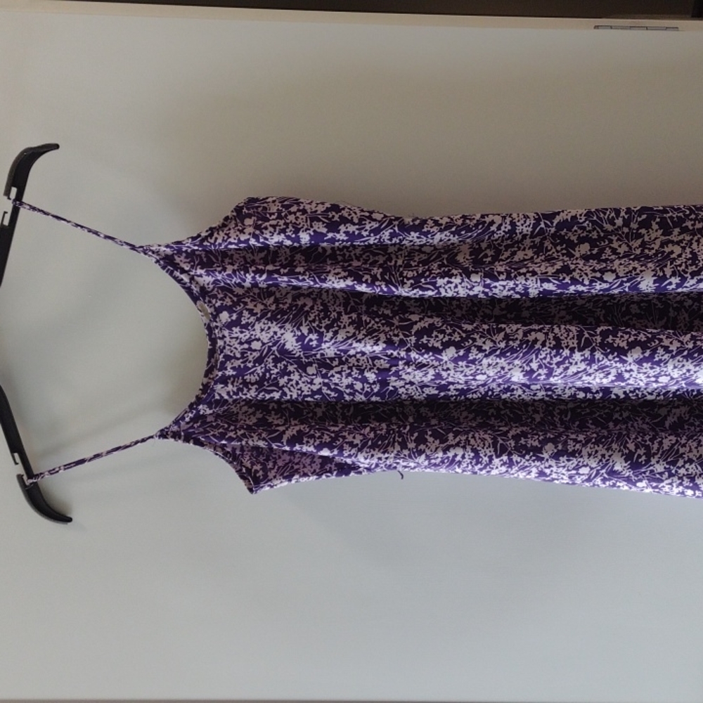 Flowy spaghetti strap purple dress
